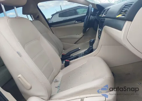 2015 Volkswagen Passat 2.0L Tdi Se из США, поврежденный, VIN 1VWBV7A35FC079181